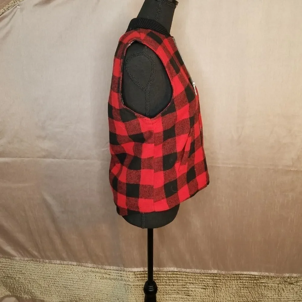 THREAD AND SUPPLY Buffalo Plaid Vest‎